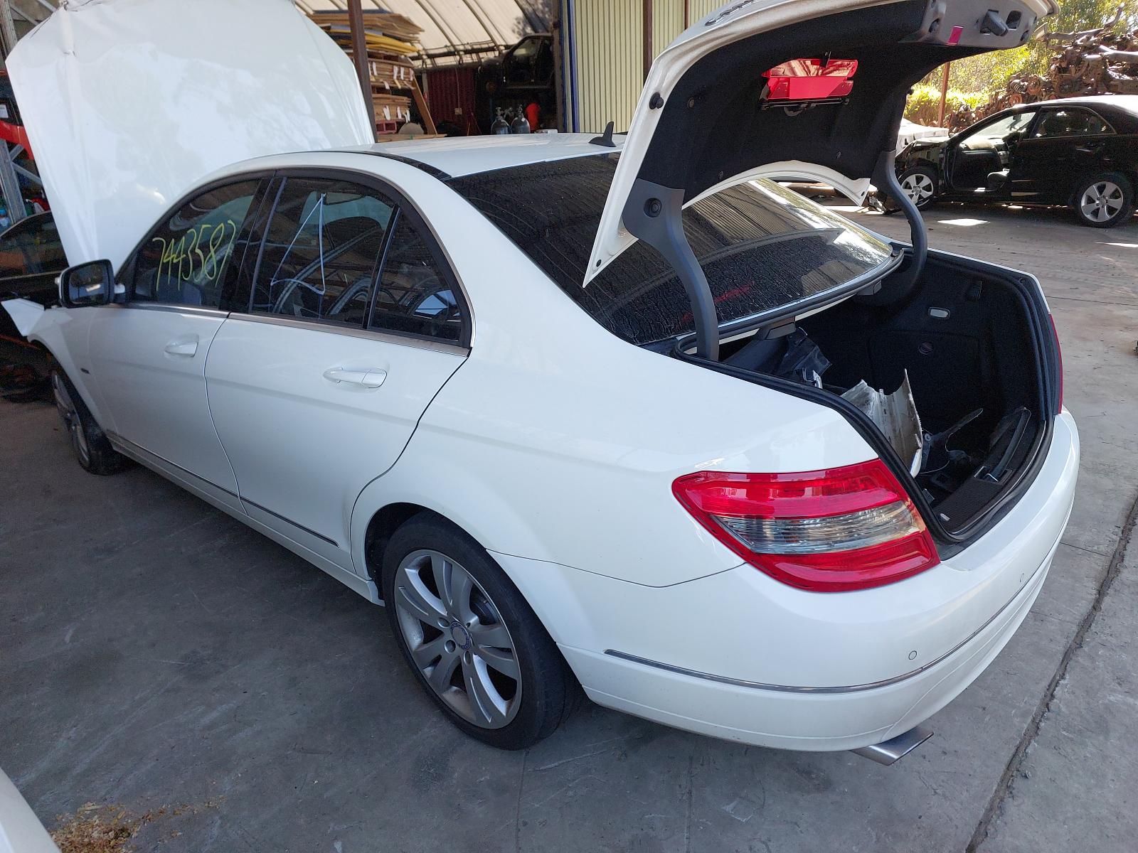 View Auto part Bootlid/Tailgate Mercedes C Class 2008