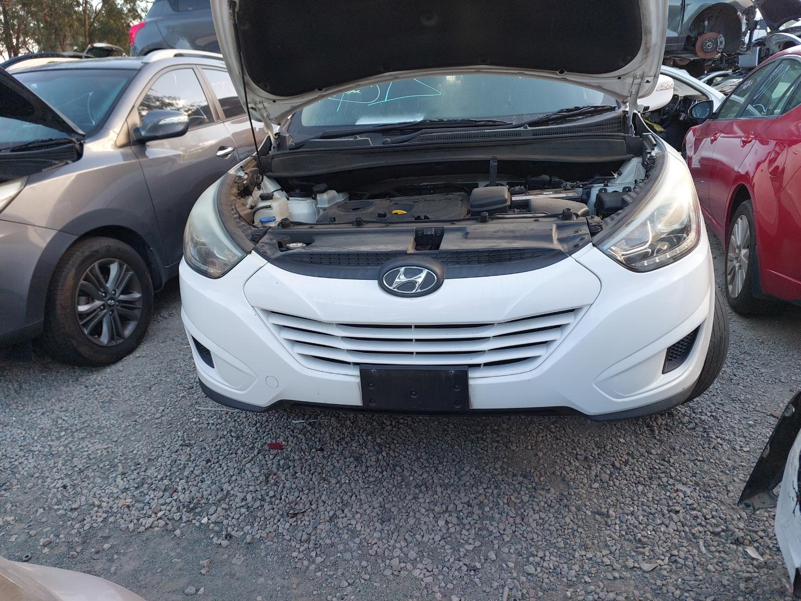 View Auto part Left Headlamp Hyundai Ix35 2015