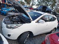 View Auto part Left Headlamp Hyundai Ix35 2015