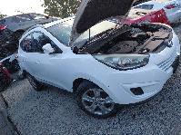 View Auto part Right Headlamp Hyundai Ix35 2015
