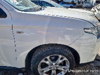 View Auto part Right Guard Mitsubishi Outlander 2014