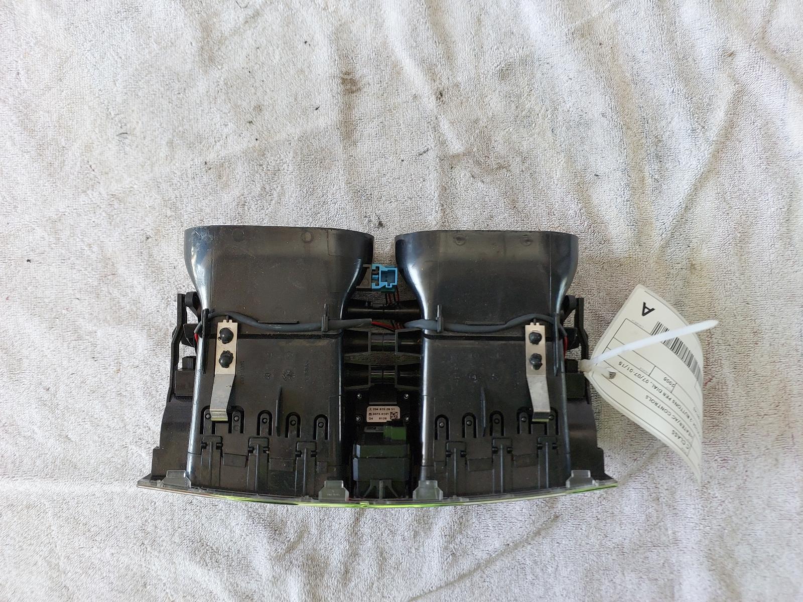 View Auto part Heater/Ac Controls Mercedes C Class 2008