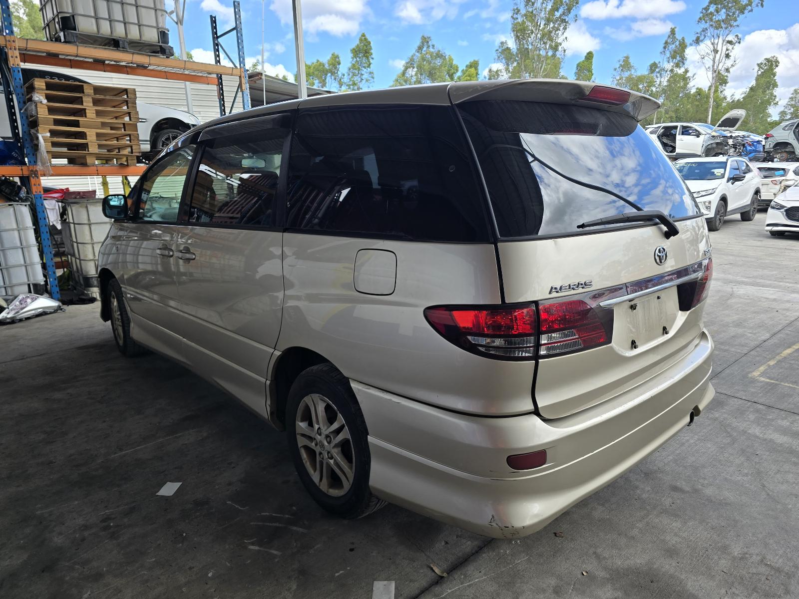 Rear Garnish Estima Toyota 2004
