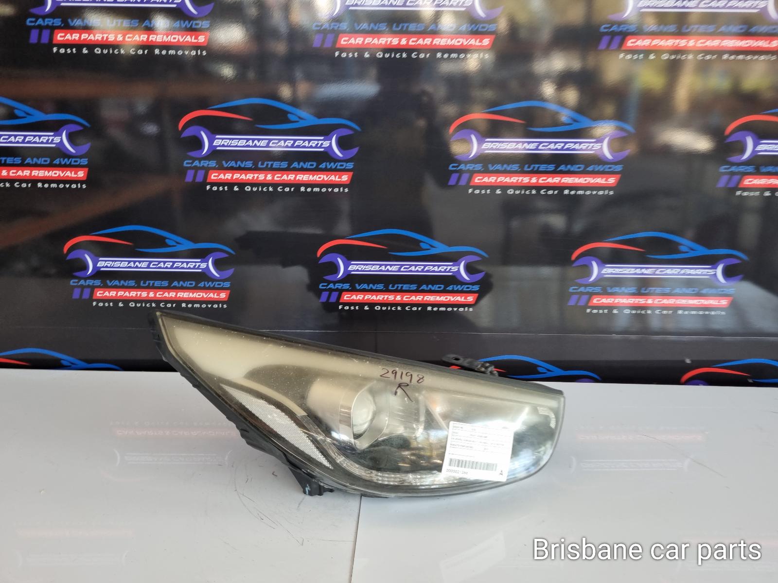 2015 Hyundai Ix35 Right Headlamp View Auto part Right Headlamp Hyundai Ix35 2015