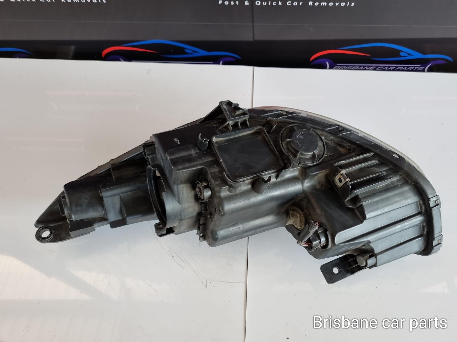 2015 Hyundai Ix35 Right Headlamp View Auto part Right Headlamp Hyundai Ix35 2015