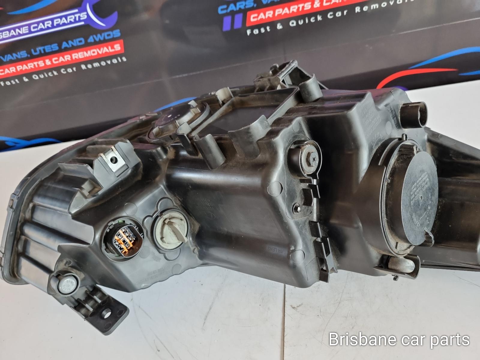 View Auto part Left Headlamp Hyundai Ix35 2015