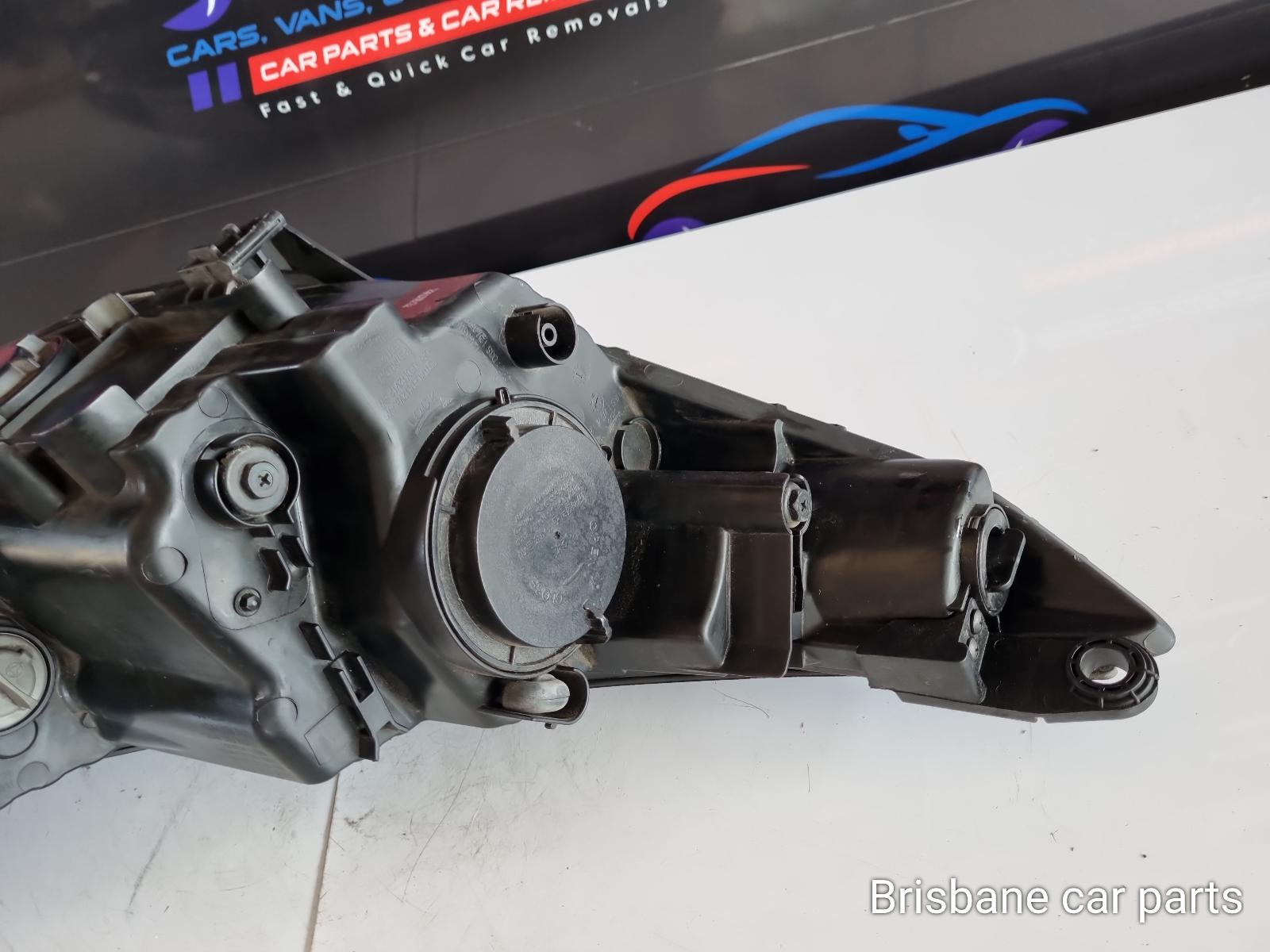 View Auto part Left Headlamp Hyundai Ix35 2015
